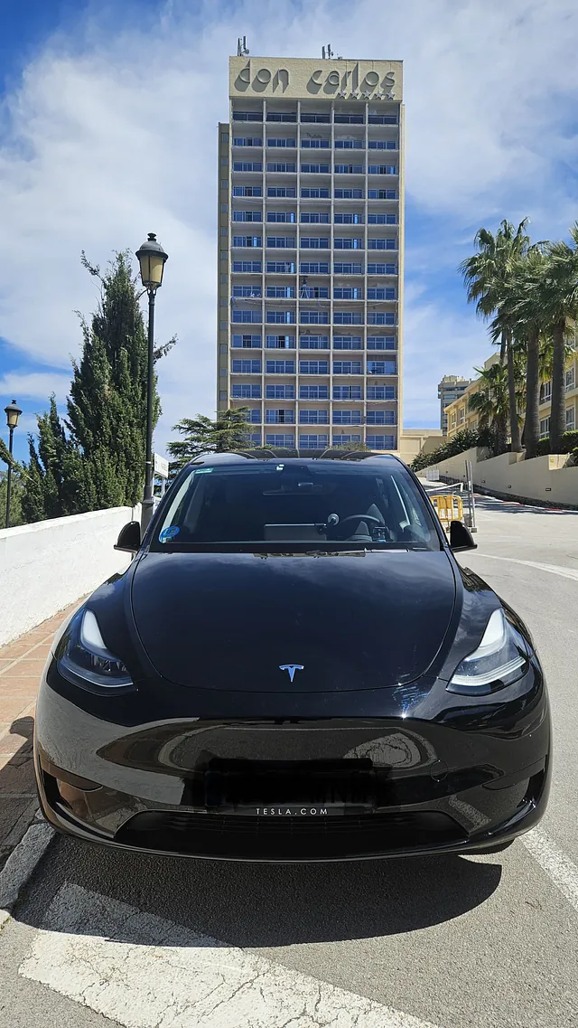 coche de transporte negro